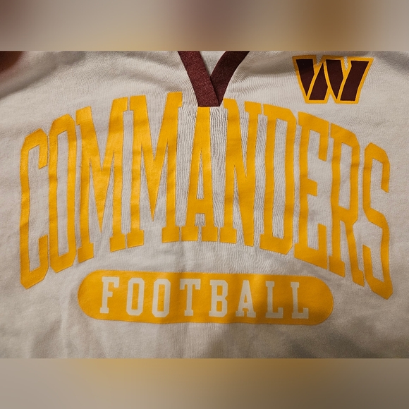 NWT Washington Commanders 3/4 sleeve shirt. Size:M. - Picture 3 of 5